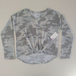 SO Gray Camo Button-Front Brushed Waffle-knit Pullover Top